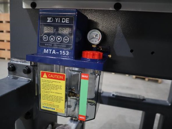 HOLD HB621JXKH6F  Автоматическая система смазки Регулируемая автоматическая смазка продлевает срок службы оборудования 