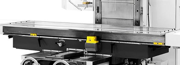 Stalex BFM2200 Servo 
  Точное позиционирование заготовки  
 Крестообразный стол с направляющими типа 