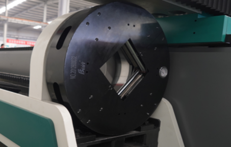 OREE LASER FM3015AT6 3000W RAYCUS  Передний патрон 